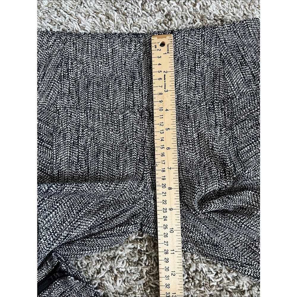 Like New! ATHLETA Delancey Textured Moto Tight Legging Braiden Black in S - Picture 15 of 16